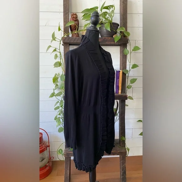 Valerie Steven’s: Elegant Black Open-Front Cardigan Sweater with Ruffle Trim - Picture 12 of 17